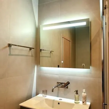 Hospitality Ii - St Nicholas - With Free Parking * Лариса
