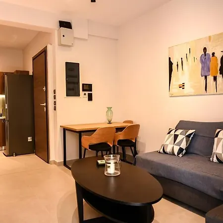 Hospitality Ii - St Nicholas - With Free Parking Larissa